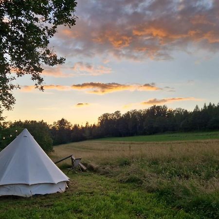 Ferienwohnung S'Yvoux Plait La Chapelle  Exterior foto
